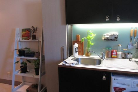 Photo of property in Urbane Apartments, 23/29 Webb Street, Mount Cook, Wellington, 6011