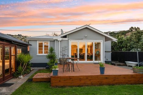 Photo of property in 65 Main Road, Redcliffs, Christchurch, 8081