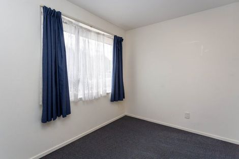Photo of property in 2 Dickson Crescent, Hornby, Christchurch, 8042