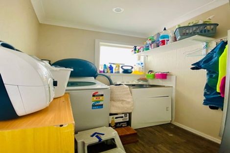 Photo of property in 104 Ti Rakau Drive, Pakuranga, Auckland, 2010