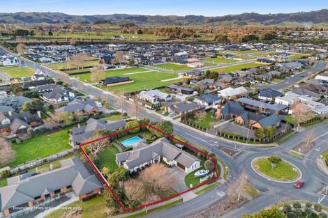 Photo of property in 1 Norfolk Drive, Cambridge, 3434