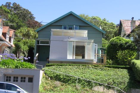 Photo of property in 8 Glen Road, Kelburn, Wellington, 6012
