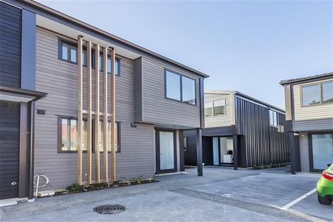 Photo of property in 74u5 Derwent Street, Island Bay, Wellington, 6023