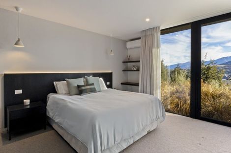Photo of property in 24 Double Cone Road, Jacks Point, Queenstown, 9371