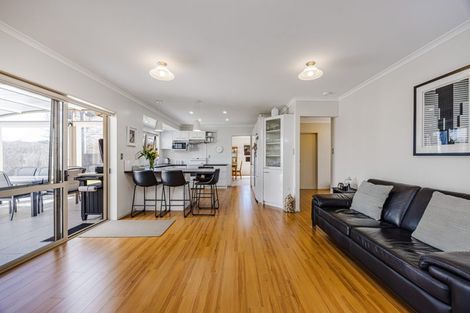 Photo of property in 58 Rushgreen Avenue, Pahurehure, Papakura, 2113