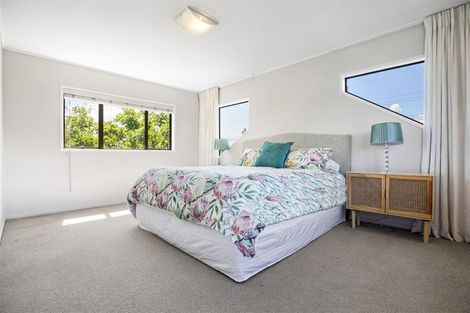 Photo of property in 1/3 Rosyth Avenue, Bayswater, Auckland, 0622