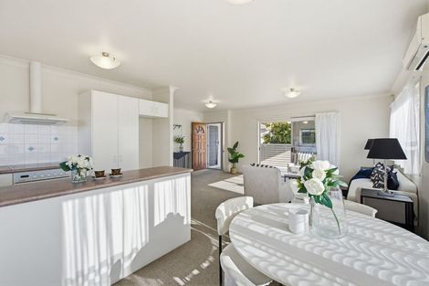 Photo of property in 52 Bodi Place, Te Atatu South, Auckland, 0610