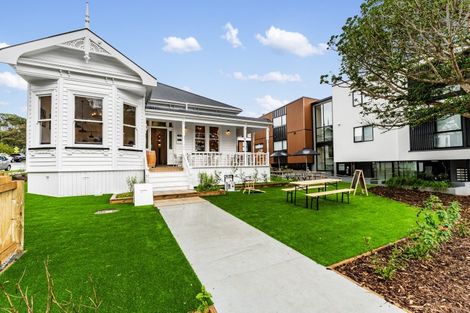 Photo of property in 64d Coronation Road, Mangere Bridge, Auckland, 2022