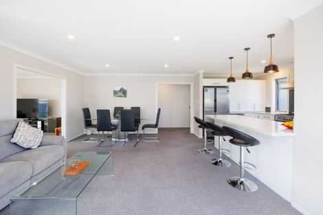 Photo of property in 34 Dogwood Way, Milson, Palmerston North, 4414