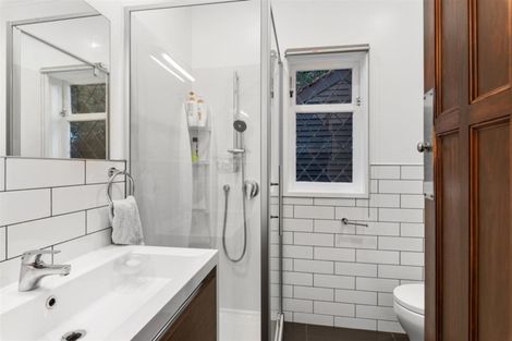 Photo of property in 38a/1 Norwood Road, Bayswater, Auckland, 0622