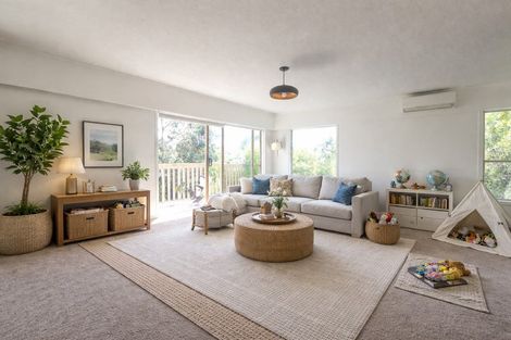 Photo of property in 3/27 Waitemata Road, Hauraki, Auckland, 0622
