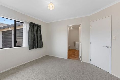 Photo of property in 1/156 Carrington Street, Lower Vogeltown, New Plymouth, 4310