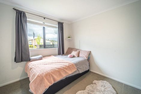 Photo of property in 6 Settler Avenue, Omokoroa, 3114