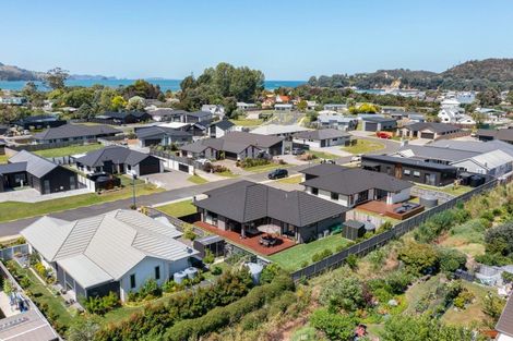 Photo of property in 19 Palm Drive, Whitianga, 3510