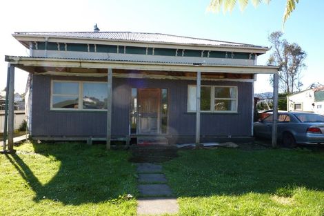 Photo of property in 173 Peel Street, Westport, 7825