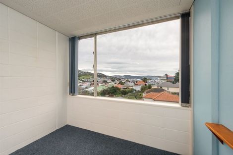 Photo of property in Beresford Apartments, 18/118u Russell Terrace, Berhampore, Wellington, 6023