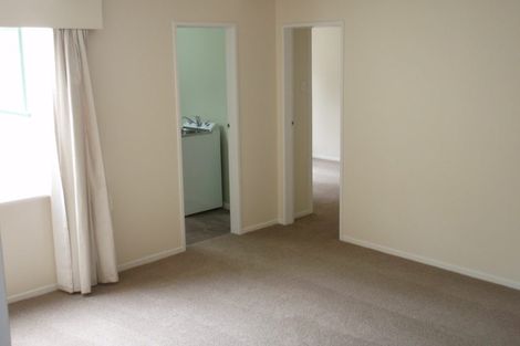 Photo of property in 18 Burma Road, Khandallah, Wellington, 6035