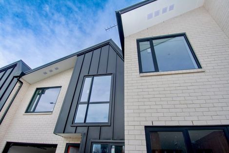 Photo of property in 3/133 Blighs Road, Strowan, Christchurch, 8052
