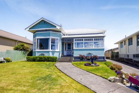 Photo of property in 3 Victoria Street, Hawera, 4610