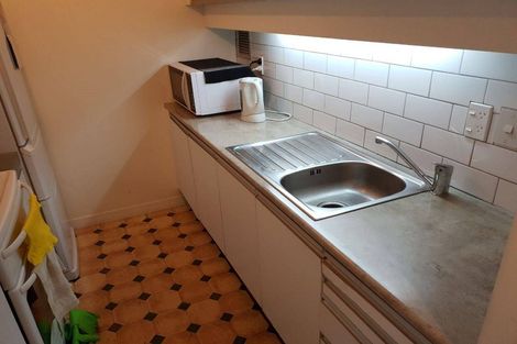 Photo of property in Hobson Court Flats, 87/70u Hobson Street, Thorndon, Wellington, 6011