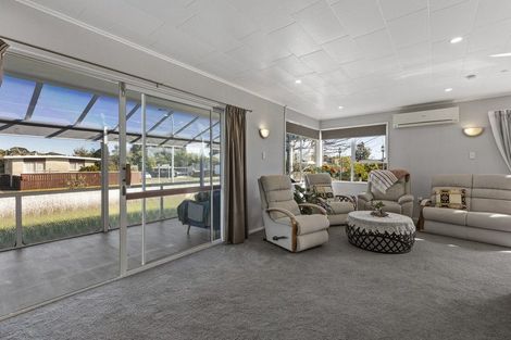 Photo of property in 176 Parklands Avenue, Bell Block, New Plymouth, 4312