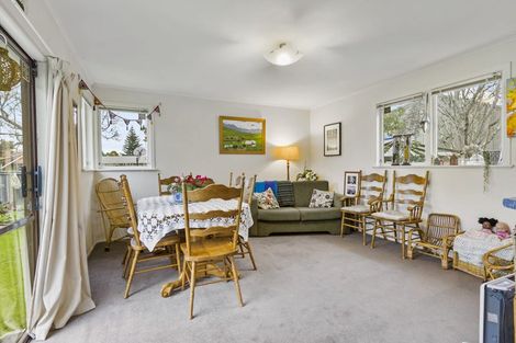 Photo of property in 20 Pinedale Place, Henderson, Auckland, 0610