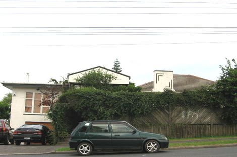 Photo of property in 114 Glengarry Road, Glen Eden, Auckland, 0602