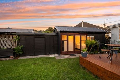 Photo of property in 65 Main Road, Redcliffs, Christchurch, 8081