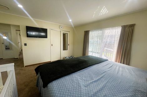 Photo of property in 1 Laredo Grove, Totara Park, Upper Hutt, 5018