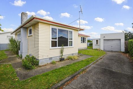 Photo of property in 12 Cargill Street, Levin, 5510