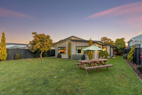 Photo of property in 15 Surrey Street, Linwood, Christchurch, 8062