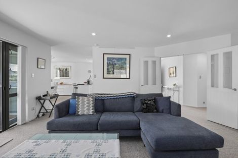 Photo of property in 5 Whitby Close, Waikawa, Picton, 7220