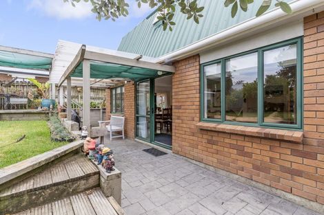 Photo of property in 2/9 Barcroft Place, Clendon Park, Auckland, 2103