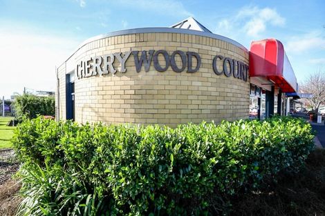 Photo of property in 2/492 Otumoetai Road, Otumoetai, Tauranga, 3110