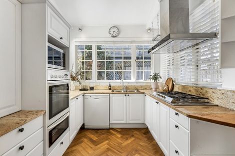 Photo of property in 2/40a Norwood Road, Bayswater, Auckland, 0622