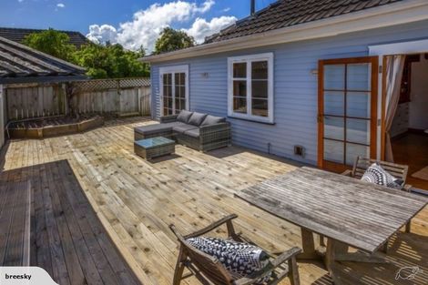 Photo of property in 49u1 Ranui Terrace, Tawa, Wellington, 5028