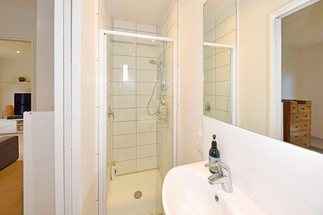 Photo of property in 21b Cornwall Road, Lyttelton, 8082