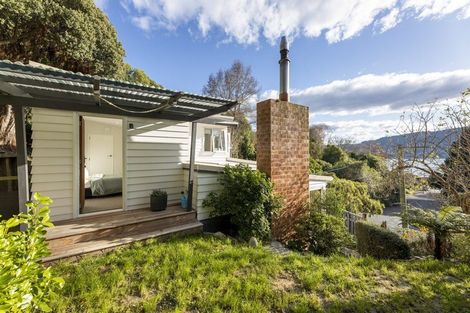Photo of property in 18 Marion Street, Macandrew Bay, Dunedin, 9014