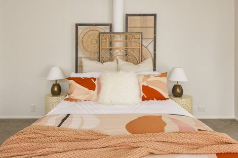 Photo of property in 2/24 Colonial Road, Birkenhead, Auckland, 0626