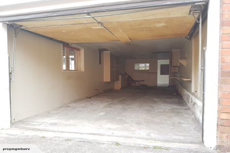 Photo of property in 15 Sherwood Avenue, Te Atatu South, Auckland, 0610