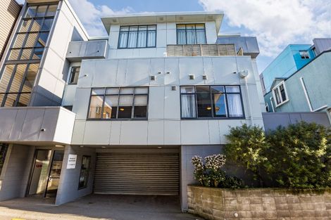 Photo of property in 2/27 Drummond Street, Mount Cook, Wellington, 6021