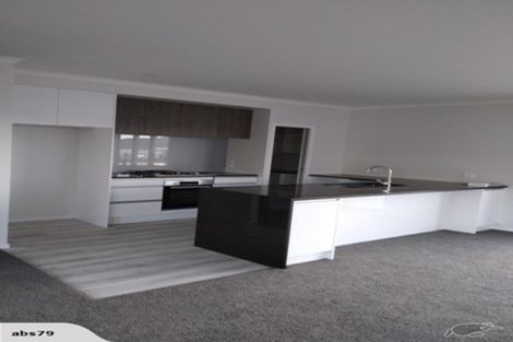 Photo of property in 18 Schooner Drive, Whitby, Porirua, 5024