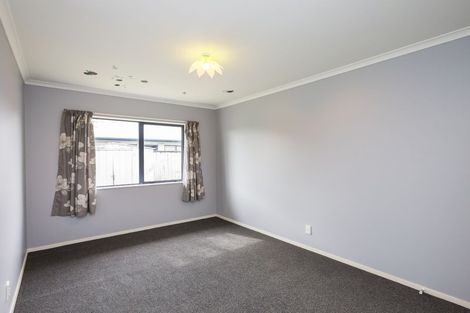 Photo of property in 148 Hillcrest Drive, Kelvin Grove, Palmerston North, 4414