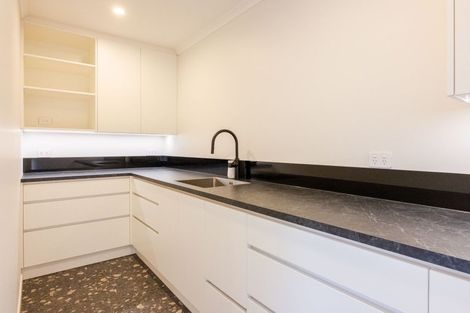 Photo of property in 8 Holyrood Terrace, Waipukurau, 4200