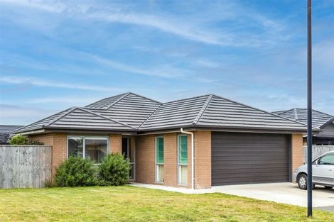 Photo of property in 23 Lewis Crescent, Rolleston, 7614