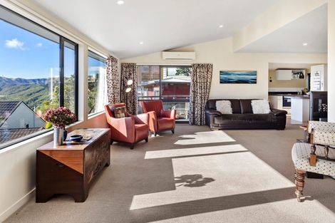 Photo of property in 7 Huntingdon Street, Northland, Wellington, 6012