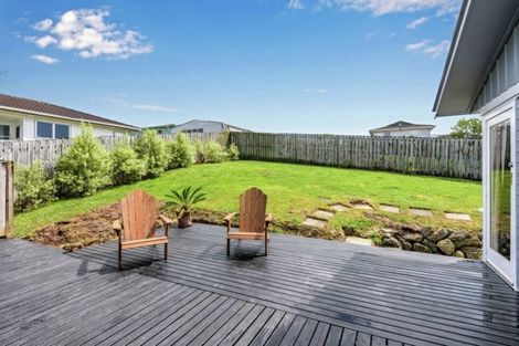 Photo of property in 21 Minaret Drive, Bucklands Beach, Auckland, 2014