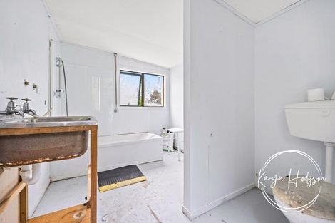 Photo of property in 14 Woodland Road, Maungaturoto, 0588