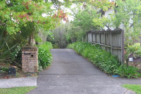 Photo of property in 10 Fitzpatrick Place, Chatswood, Auckland, 0626