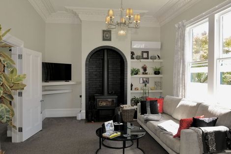 Photo of property in 25 Rhodes Street, Waimate, 7924
